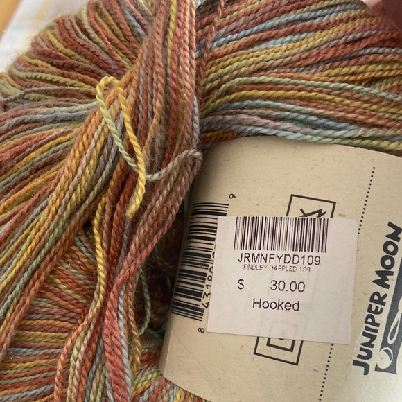 JUNIPER MOON FARM Findley Dappled Yarn - Multicolor merino/silk - Picture 3 of 7